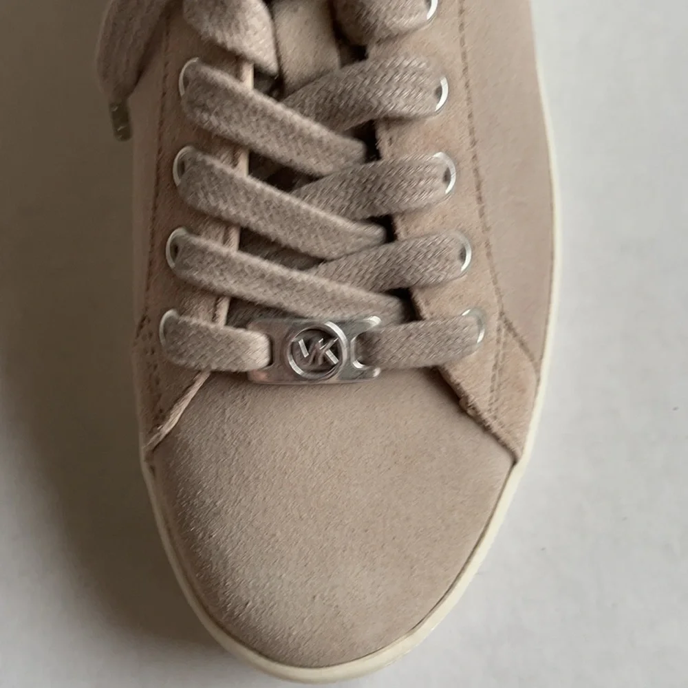 🆕 Michael Kors Suede Sneakers